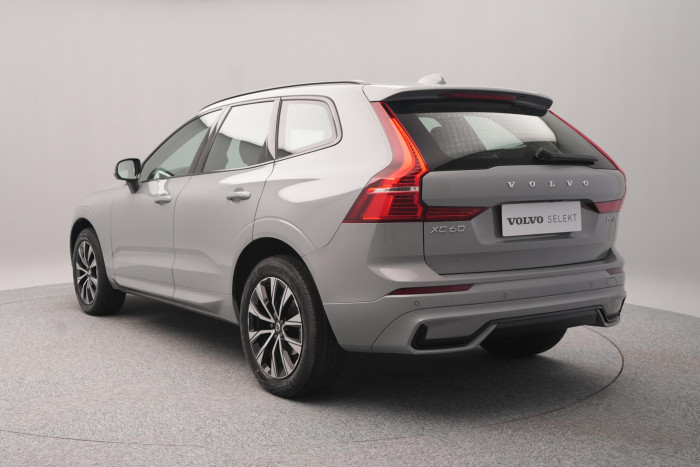 Volvo XC60 B5 AWD PLUS DARK CZ 1.maj