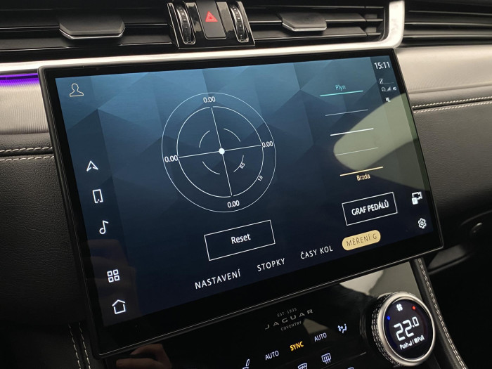 Jaguar F-Pace P250 R-DYNAMIC SE REZERVACE 2.0 Dynamic SE