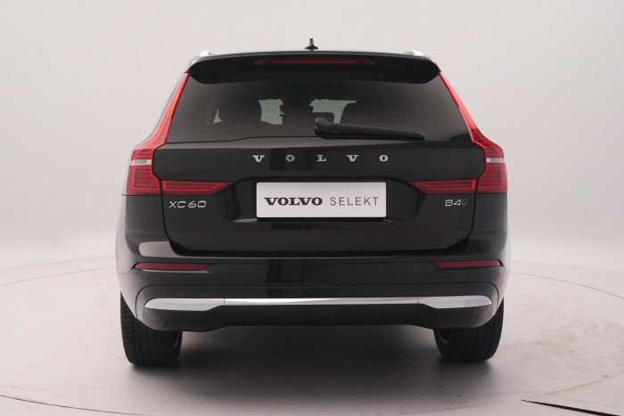Volvo XC60 B4 AWD PLUS DARK AUT