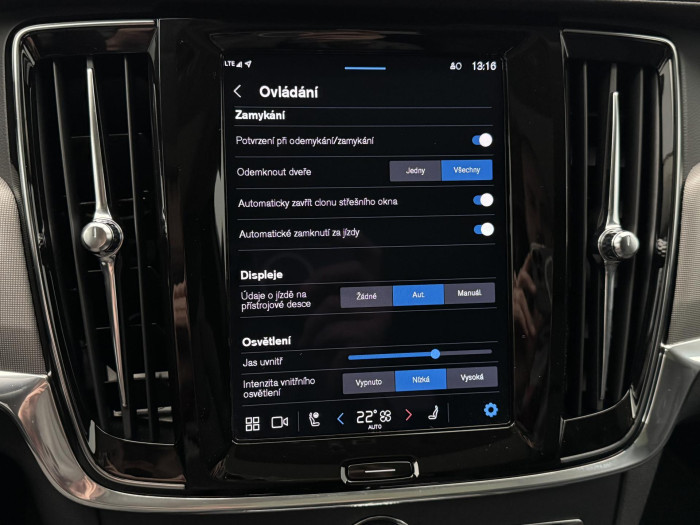 Volvo V90 CC B4 AWD PLUS REZERVACE