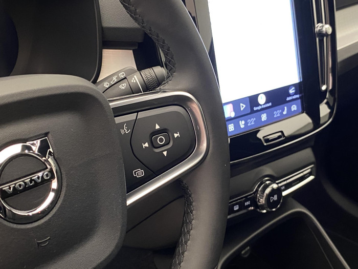 Volvo XC40 B4 AUT PLUS BLACK EDITION