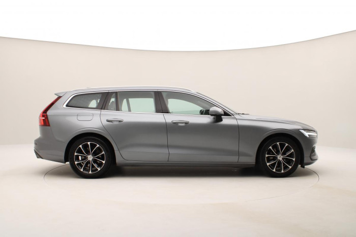 Volvo V60 D3 MOMENTUM NAVIGACE REZERVACE 2.0 d Momentum