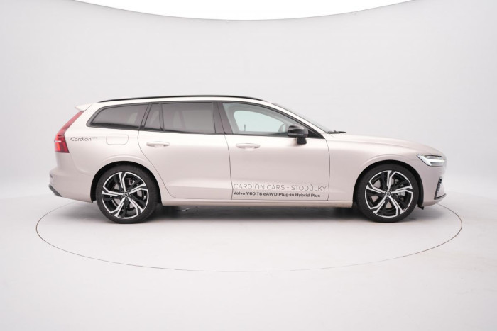 Volvo V60 T6 RECHARGE AWD AUT DARK PLUS