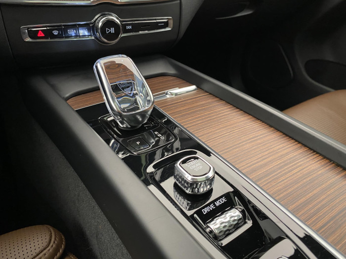 Volvo XC60 B5 AWD INSCRIPTION AUT CZ