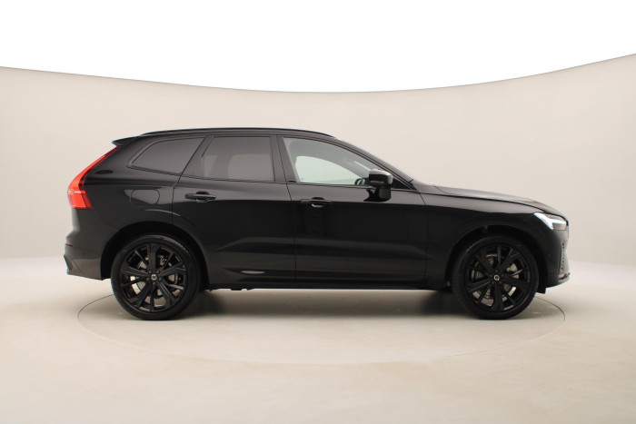 Volvo XC60 B5 AWD ULTIMATE BLACK EDITION 2.0 Edition