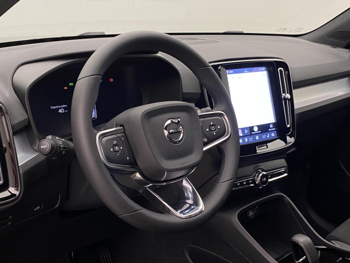 Volvo XC40 B4 AUT PLUS BLACK EDITION