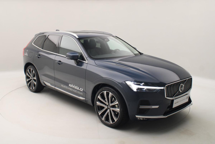 Volvo XC60 B5 AWD ULTIMATE AUT REZERVACE