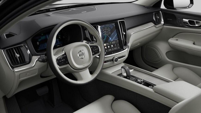 Volvo V60 B4 BRIGHT PLUS