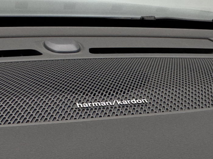 Volvo XC40 B3 AUT DARK PLUS