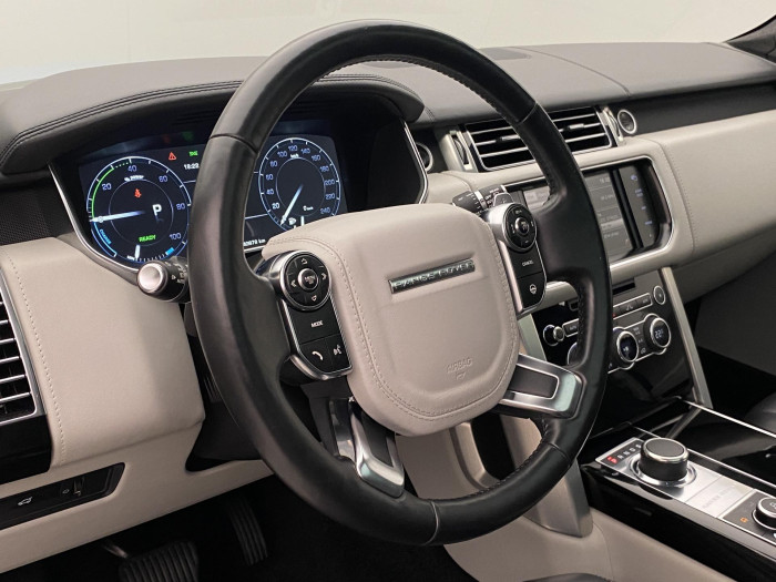 Land Rover Range Rover HYBRID AUTOBIOGRAPHY REZERVACE