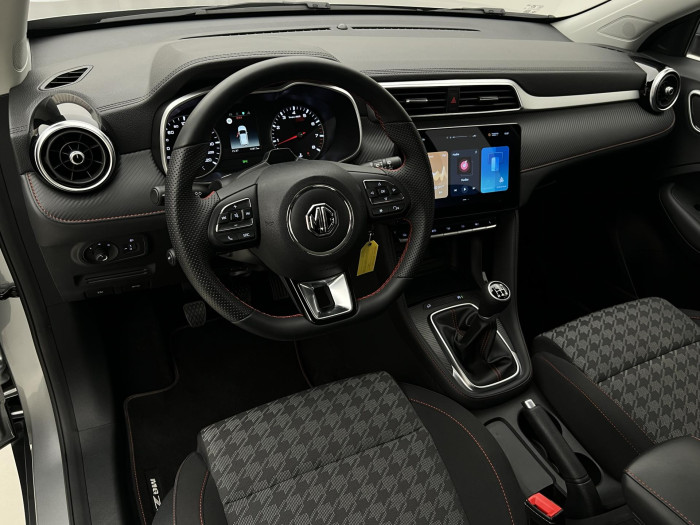 MG ZS 1.5 ESSENTIAL PLUS CZ 1.maj.