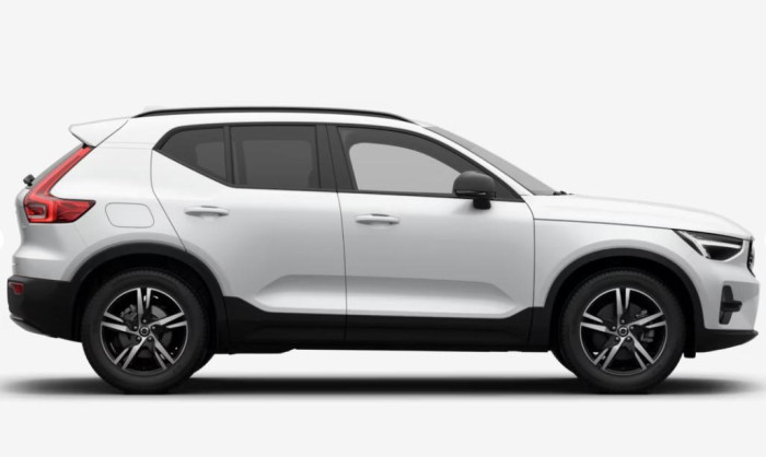 Volvo XC40 B3 AUT DARK PLUS