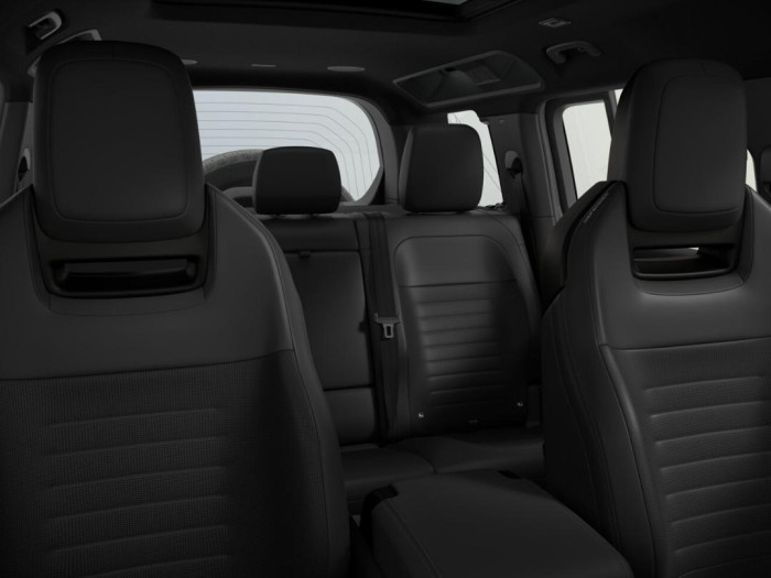 Land Rover Defender OCTA P635