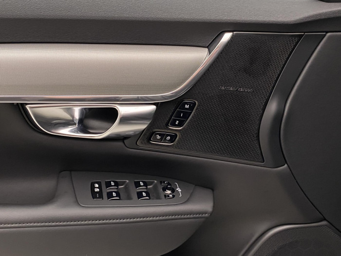 Volvo V90 T6 AWD PLUG-IN DARK PLUS AUT