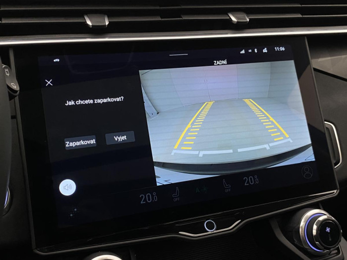 Lynk & Co 01 PHEV DCT AUT 1.maj. REZERVACE