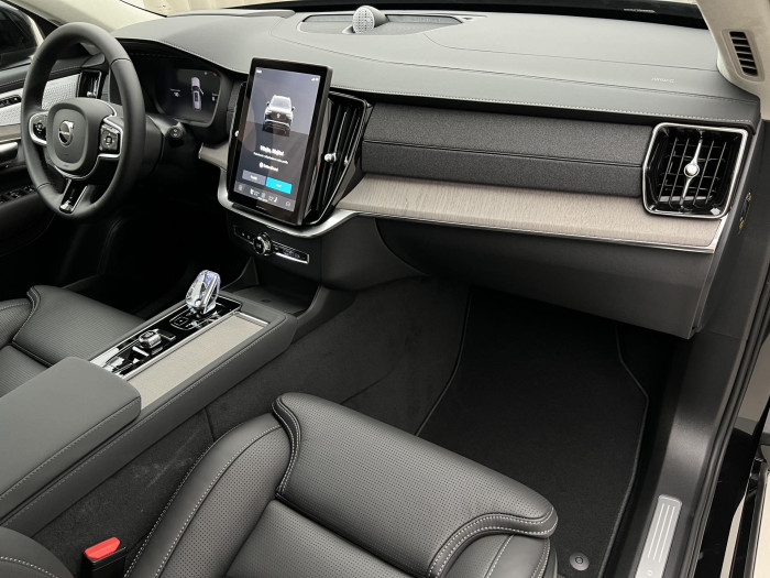 Volvo XC90 T8 AWD RECHARGE DARK ULTRA AUT