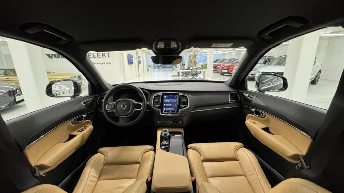 Volvo XC90 B5 AWD ULTIMATE REZERVACE