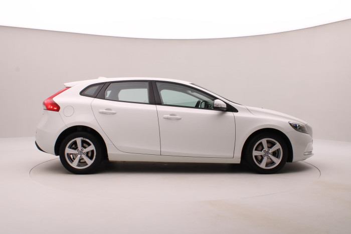 Volvo V40 T2 KINETIC CZ