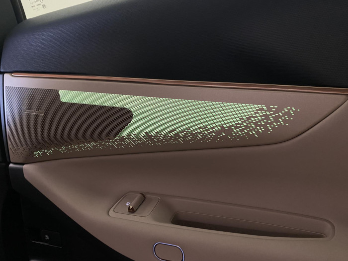 Lynk & Co 08 MORE PHEV