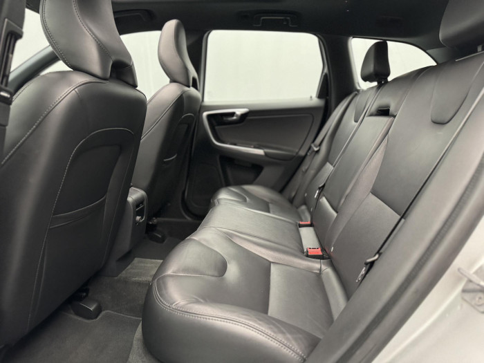 Volvo XC60 D4 AWD MOMENTUM AUT 2.4 d Momentum