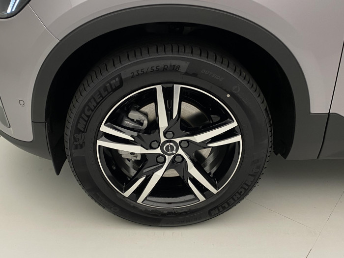 Volvo XC40 B4 AUT DARK PLUS