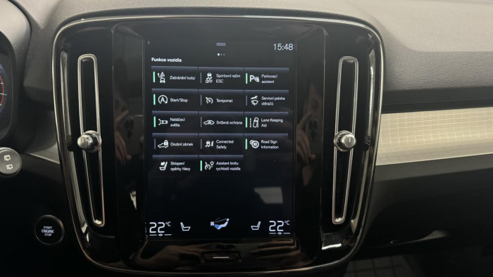 Volvo XC40 T4 AWD MOMENTUM AUT REZERVACE 2.0 Momentum