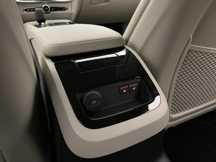 Volvo V90 T6 AWD Plug-in BRIGHT PLUS