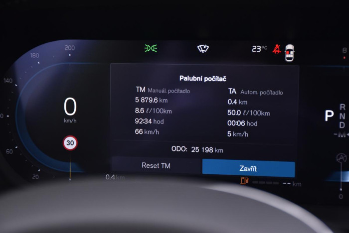 Volvo XC60 B5 AWD ULTIMATE REZERVACE