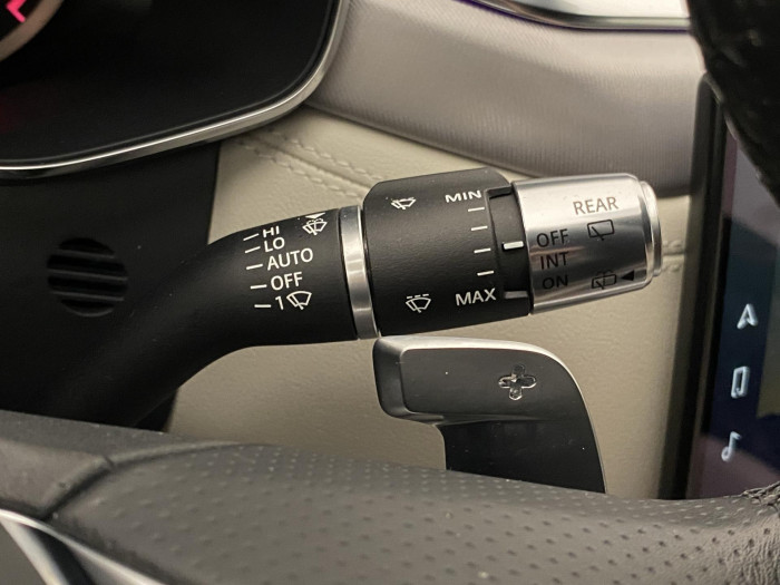 Jaguar F-Pace P250 AWD R-DYNAMIC REZERVACE 2.0 Dynamic