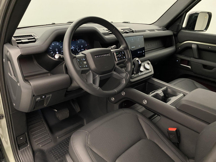 Land Rover Defender D250 X-DYNAMIC SE REZERVACE 3.0 d Dynamic SE