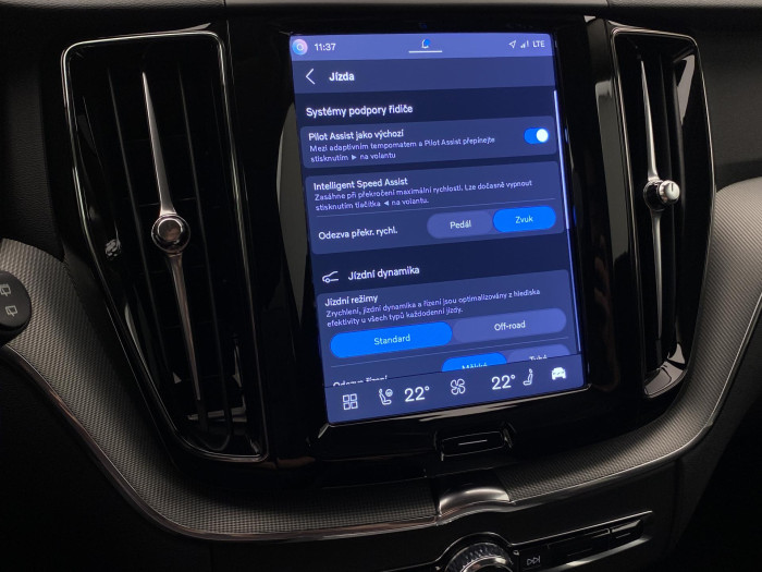 Volvo XC60 B5 AWD CORE AUT