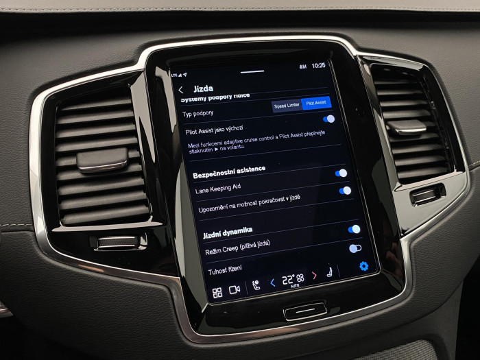 Volvo XC90 T8 AWD RECHARGE PLUS DARK AUT