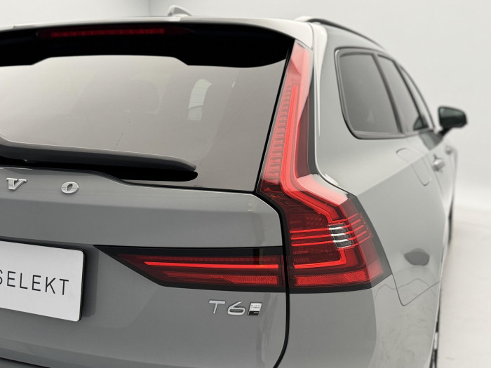 Volvo V90 T6 AWD RECHARGE PLUS DARK AUT
