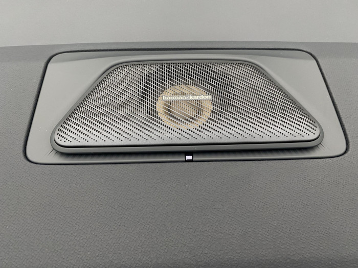 Lynk & Co 02 MORE předváděcí vůz