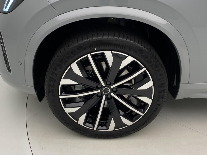 Volvo XC90 B5 AWD AUT DARK PLUS 7míst