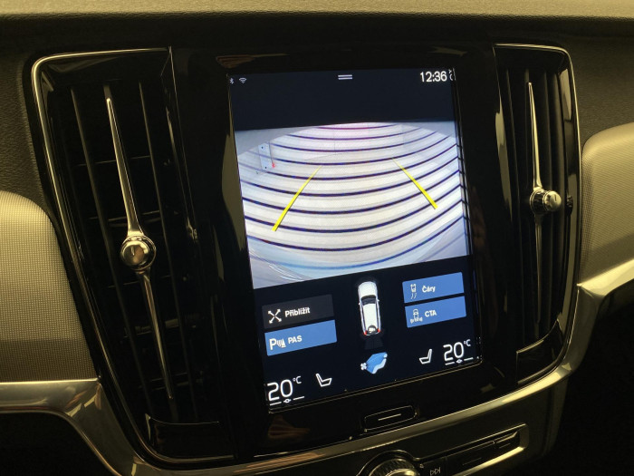 Volvo V90 B4 MOMENTUM AUT CZ 2.0 Momentum