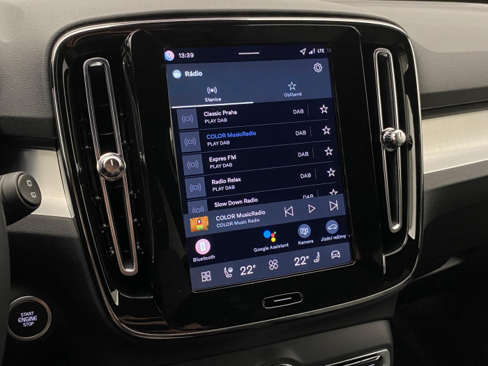 Volvo XC40 B3 AUT PLUS BLACK EDITION