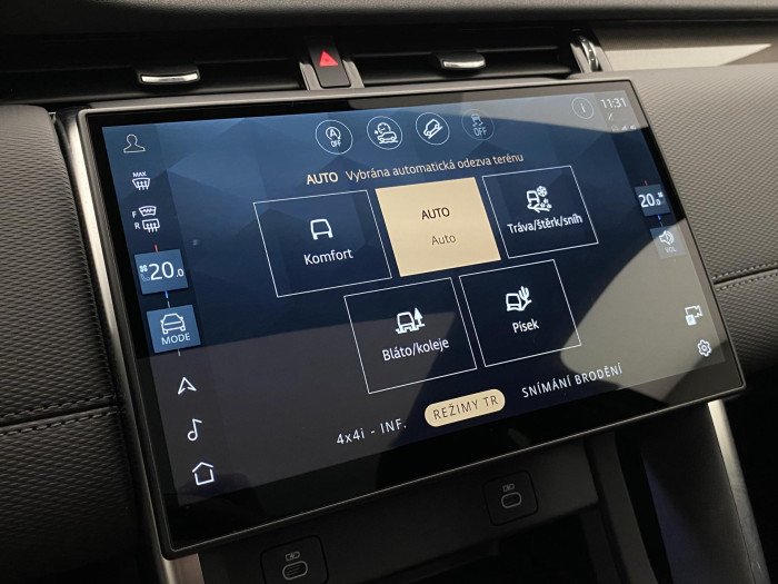 Land Rover Discovery Sport D200 DYNAMIC SE AWD AUT 2.0 d Dynamic SE