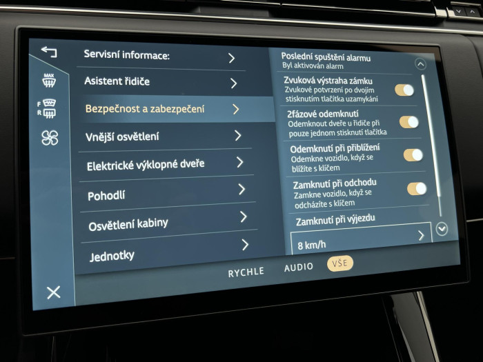 Land Rover Range Rover Sport D300 DYNAMIC SE AWD Aut 3.0 d Dynamic SE