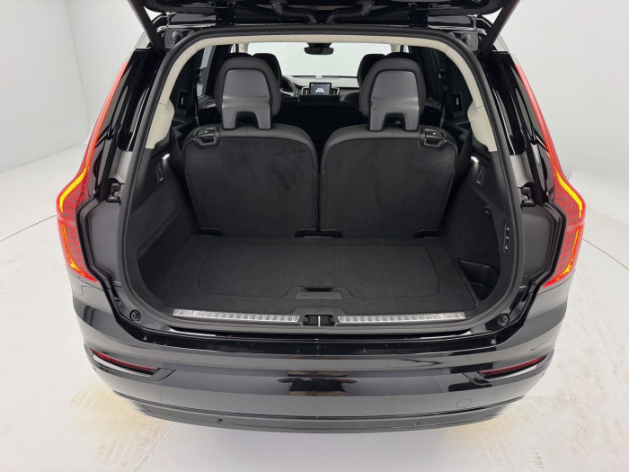 Volvo XC90 T8 AWD RECHARGE DARK ULTRA 7m