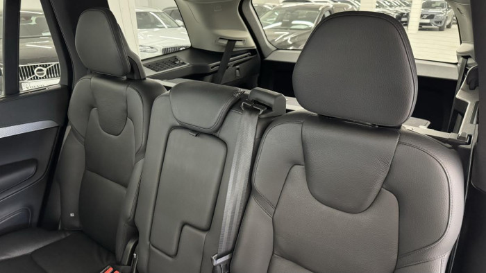 Volvo XC90 B5 AWD PLUS BRIGHT REZERVACE 2.0 Plus