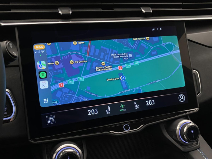 Lynk & Co 01 PHEV DCT AUT 1.maj. REZERVACE