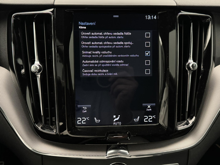 Volvo XC60 B5 AWD R-DESIGN AUT