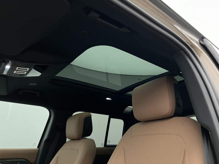 Land Rover Defender 110 D300 X-DYNAMIC HSE AWD Aut 3.0 d Dynamic