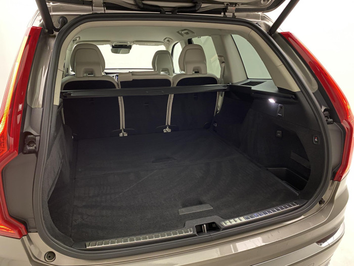 Volvo XC90 B5 AWD INSCRIPTION AUT CZ