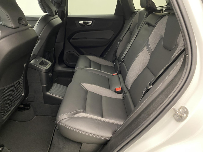 Volvo XC60 T6 AWD PLUS BLACK EDITION CZ