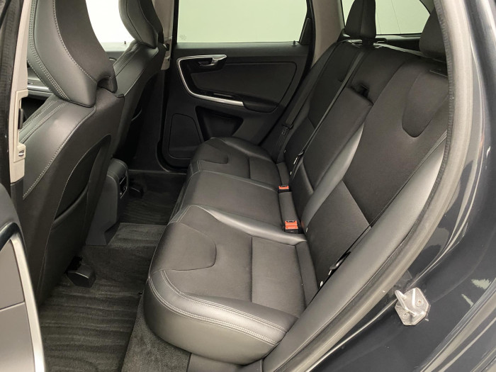 Volvo XC60 D4 AWD MOMENTUM AUT 2.4 d Momentum