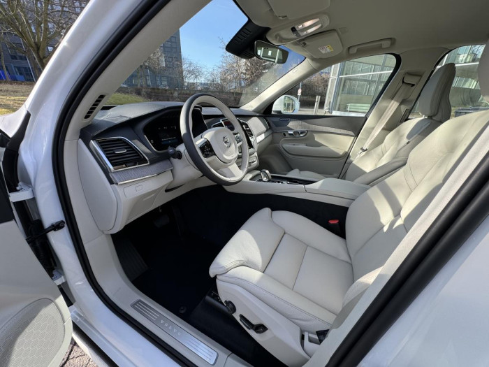 Volvo XC90 B5 AWD AUT BRIGHT PLUS 7-míst 2.0 Plus