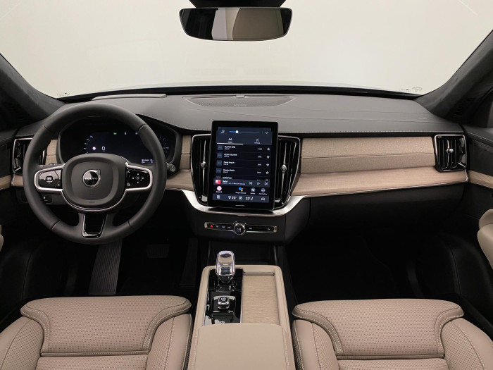 Volvo XC90 T8 AWD RECHARGE DARK ULTRA 7
