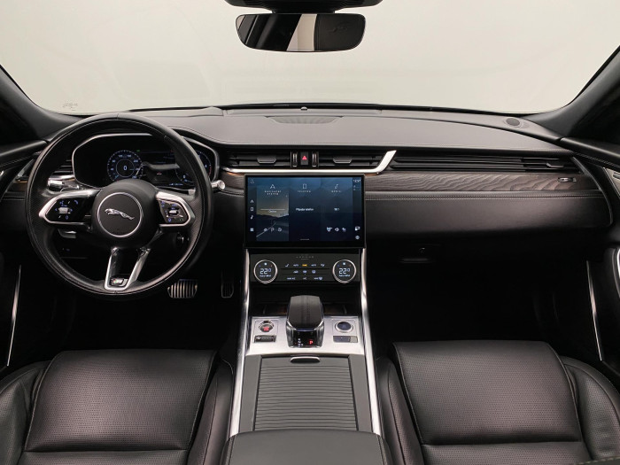 Jaguar XF D200 R-DYNAMIC SE AWD AUT 2.0 d Dynamic SE